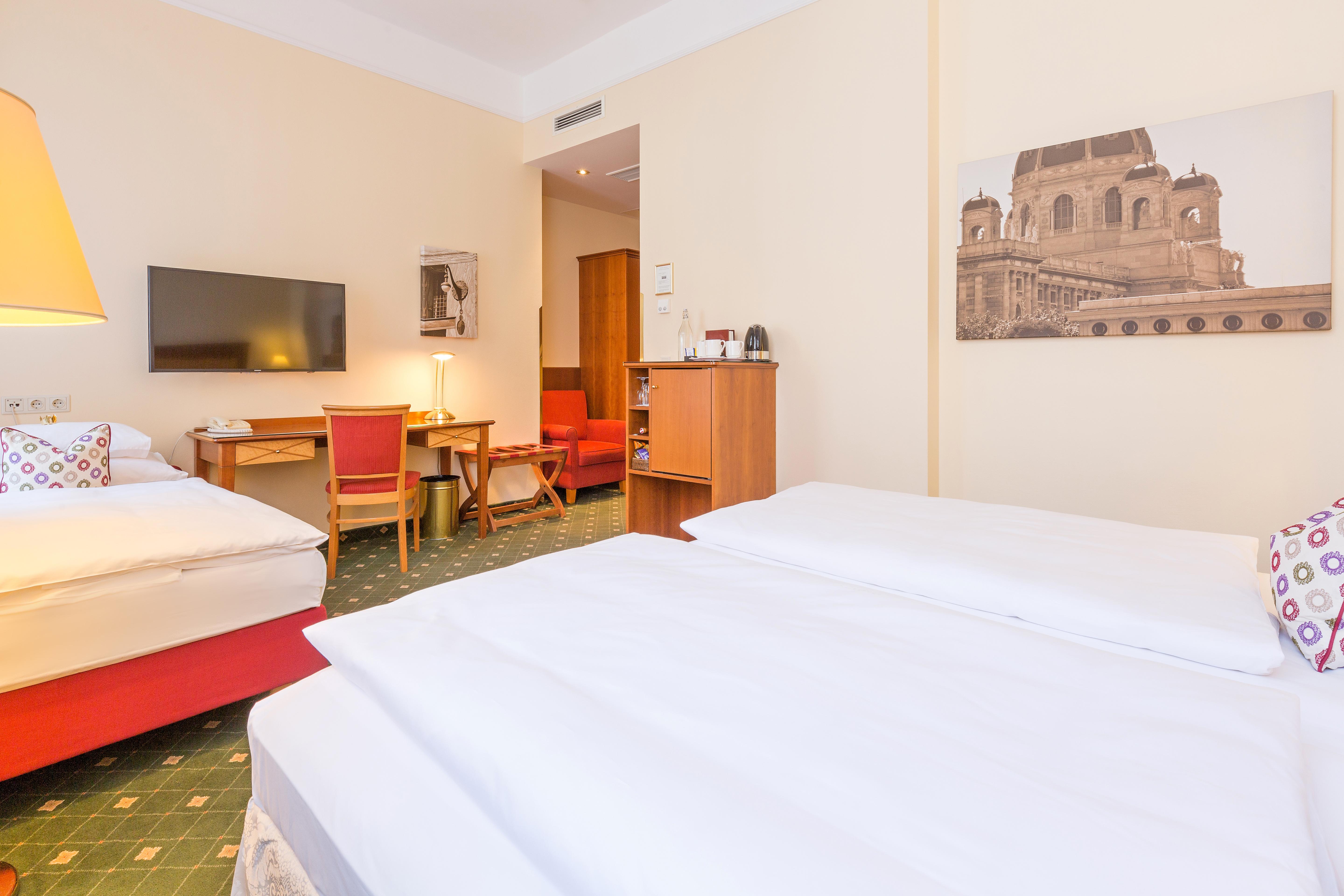 Hotel Kaiserhof Wien Екстер'єр фото