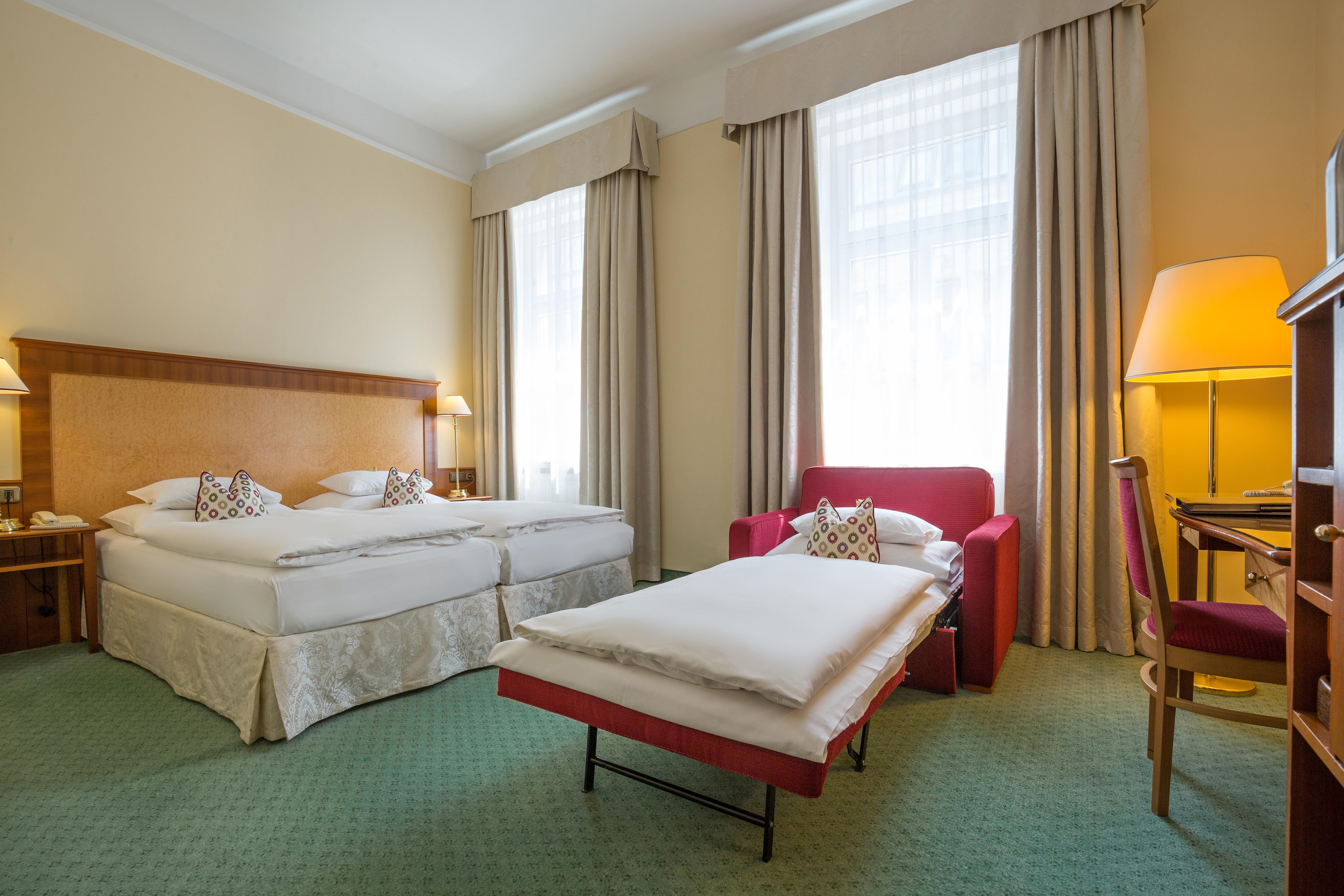 Hotel Kaiserhof Wien Екстер'єр фото