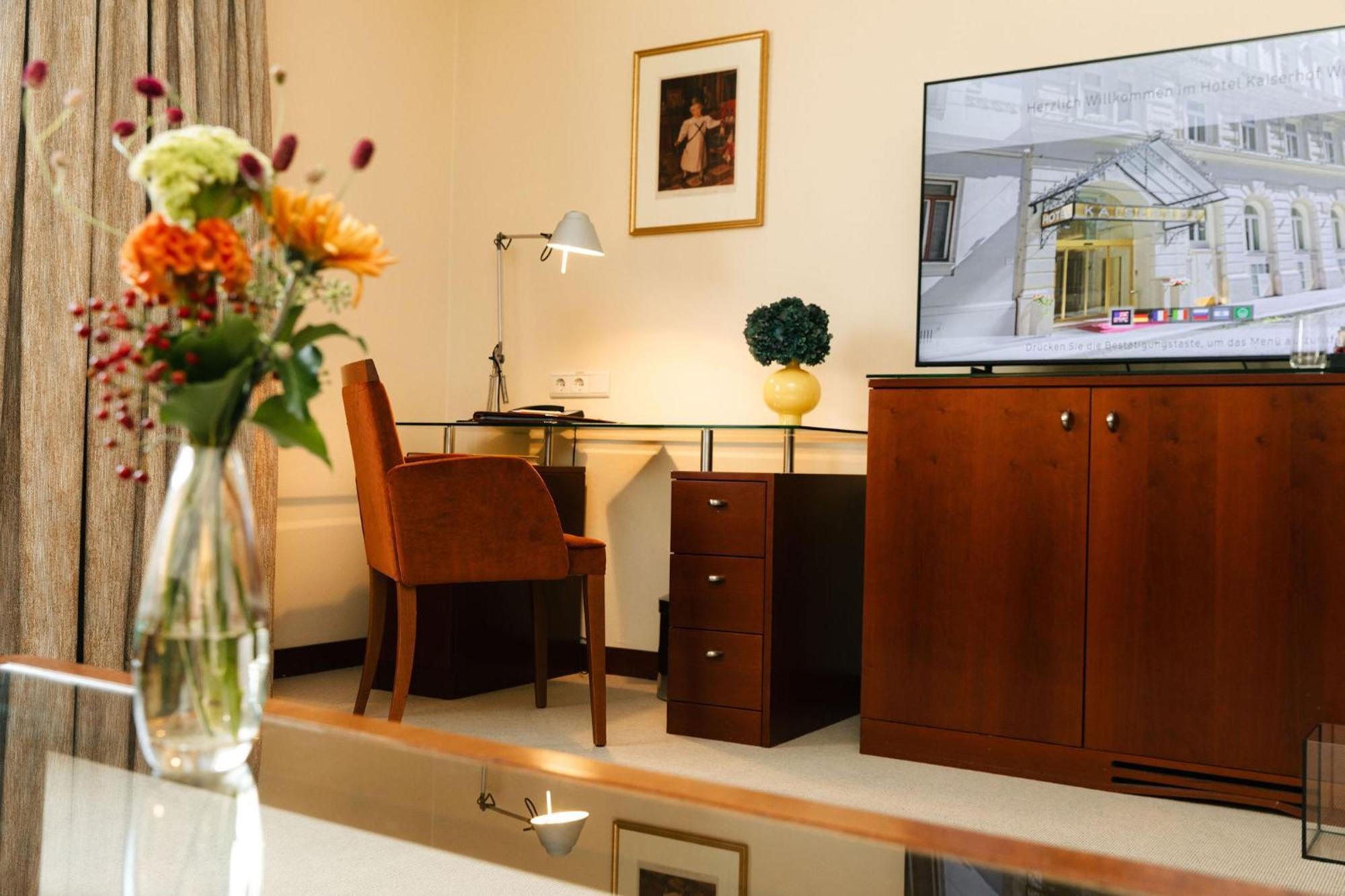 Hotel Kaiserhof Wien Екстер'єр фото